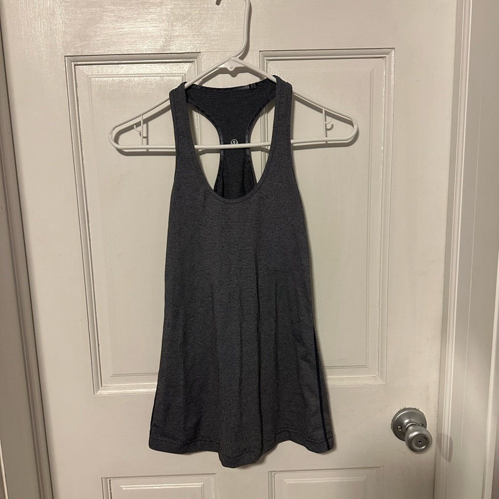 Athletic tank top